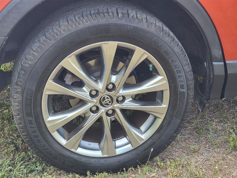 Toyota RAV4 Limited FWD 2016
