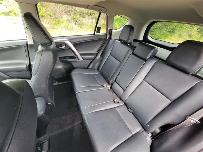 Toyota RAV4 Limited FWD 2016