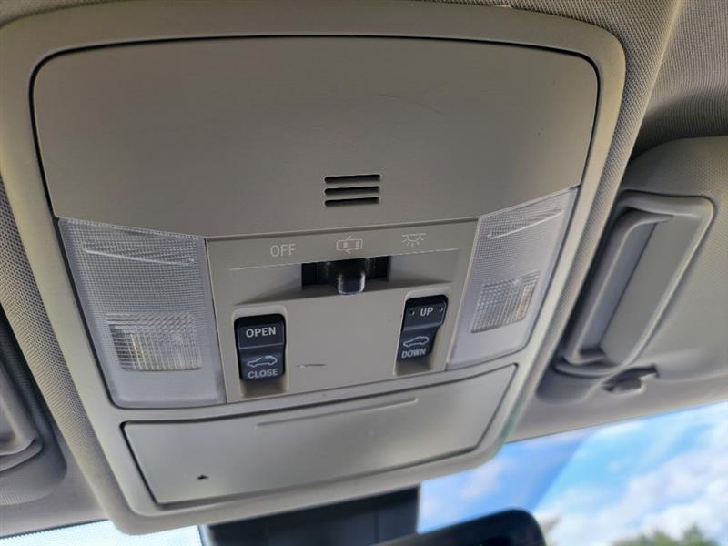 Toyota RAV4 Limited FWD 2016