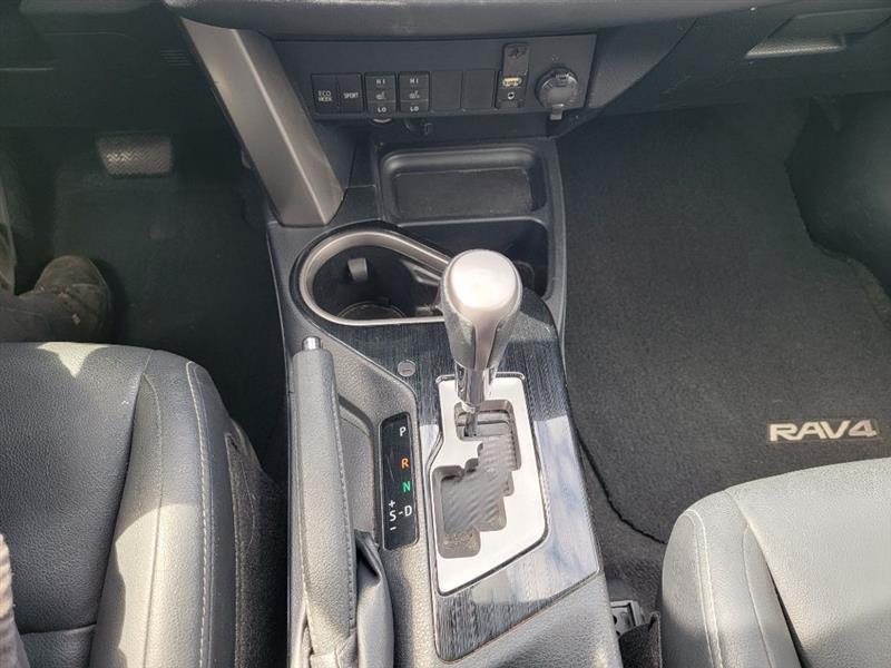 Toyota RAV4 Limited FWD 2016