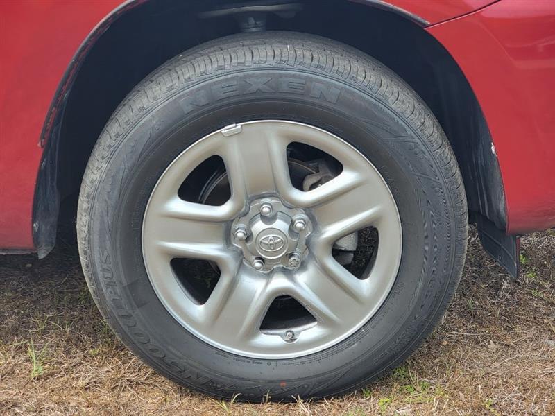 Toyota RAV4 Base I4 2WD 2009