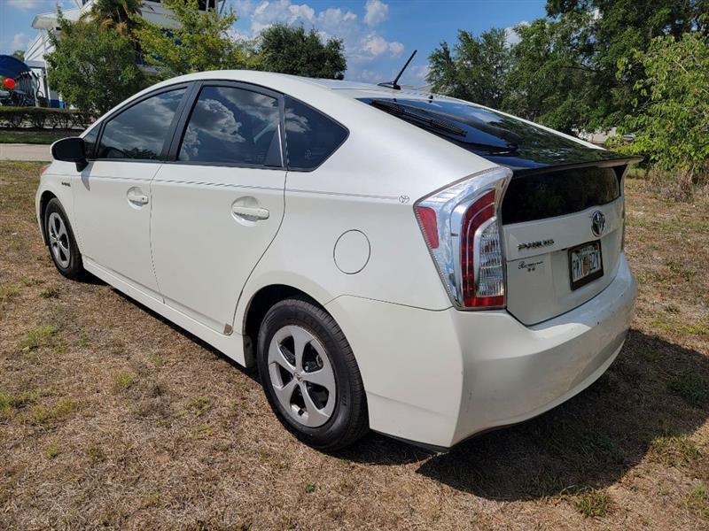 Toyota Prius Four 2015