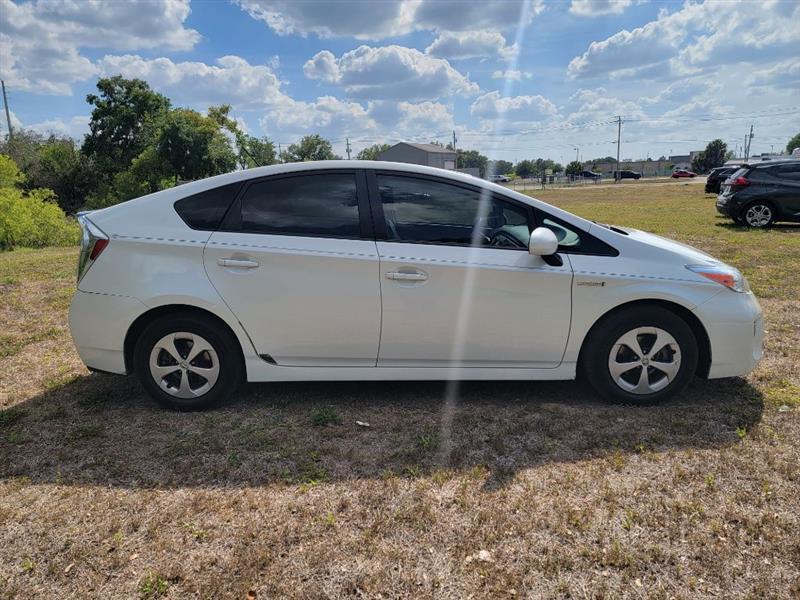 Toyota Prius Four 2015