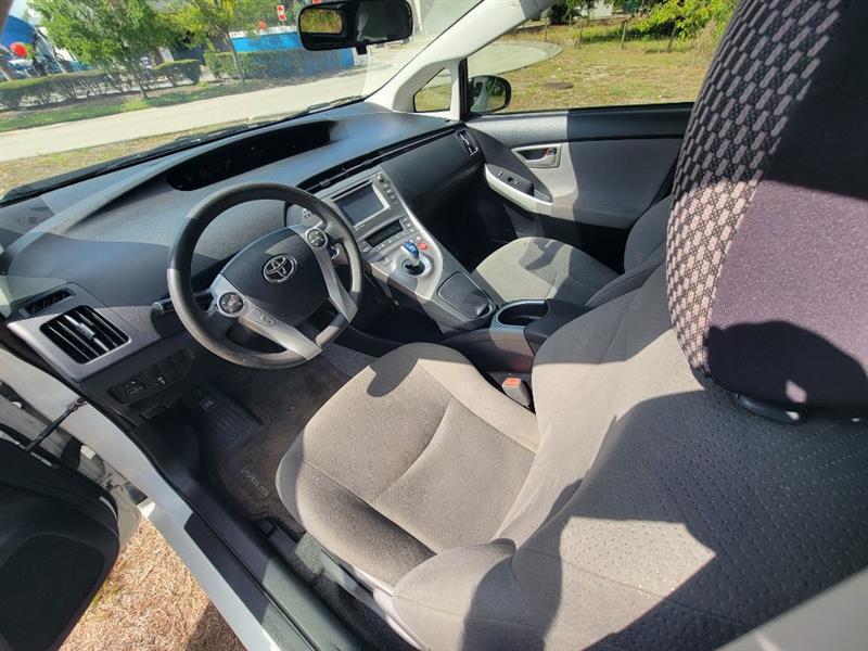 Toyota Prius Four 2015