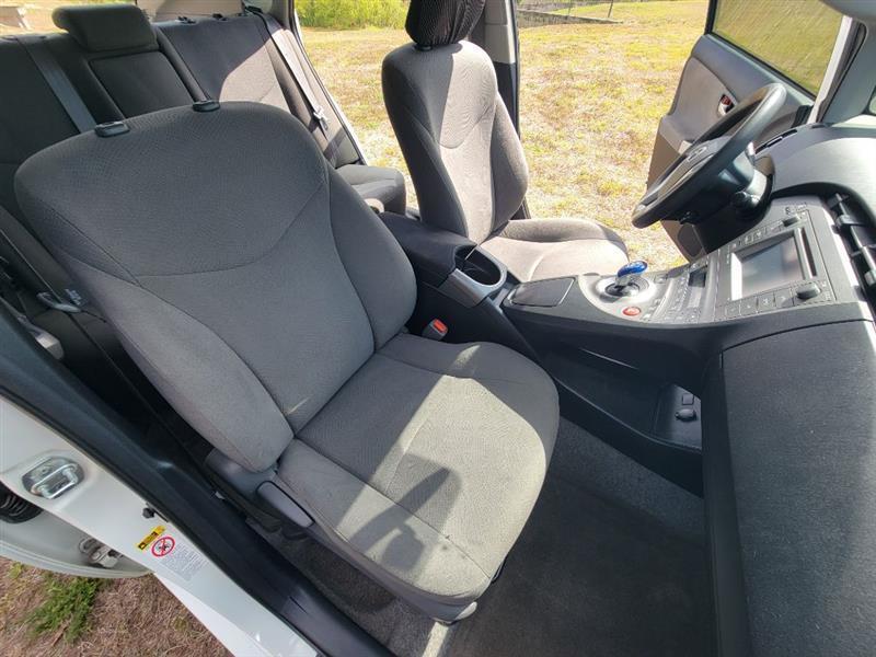 Toyota Prius Four 2015
