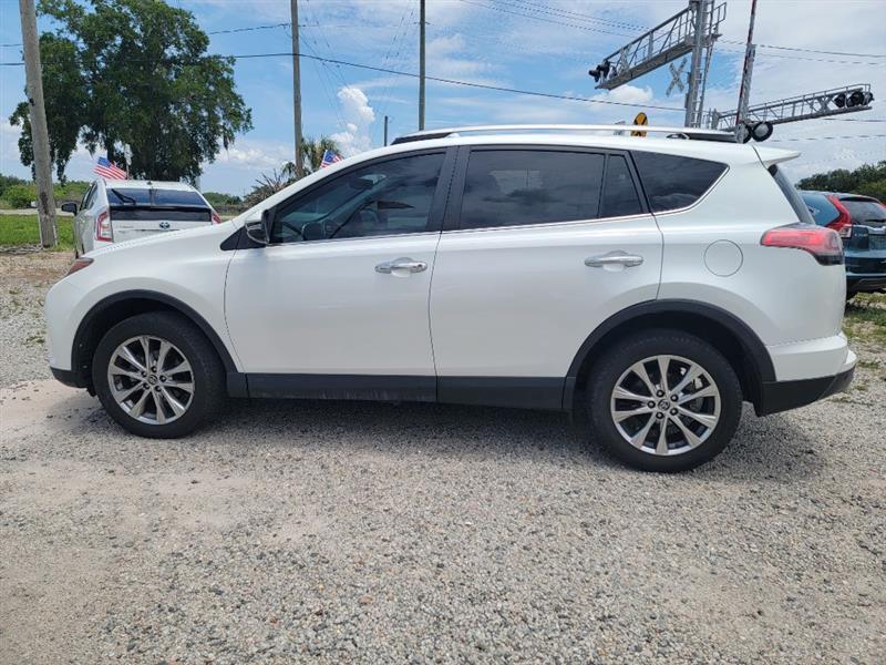 Toyota RAV4 Limited AWD 2017