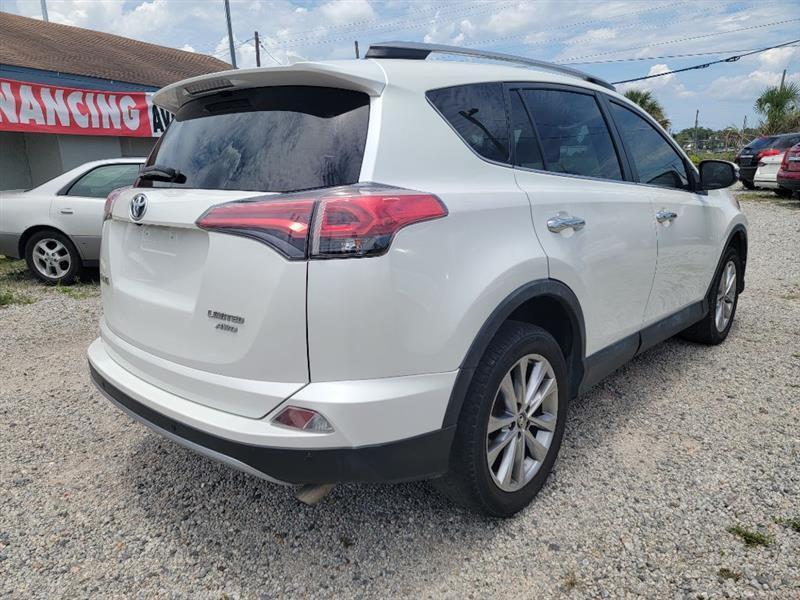 Toyota RAV4 Limited AWD 2017
