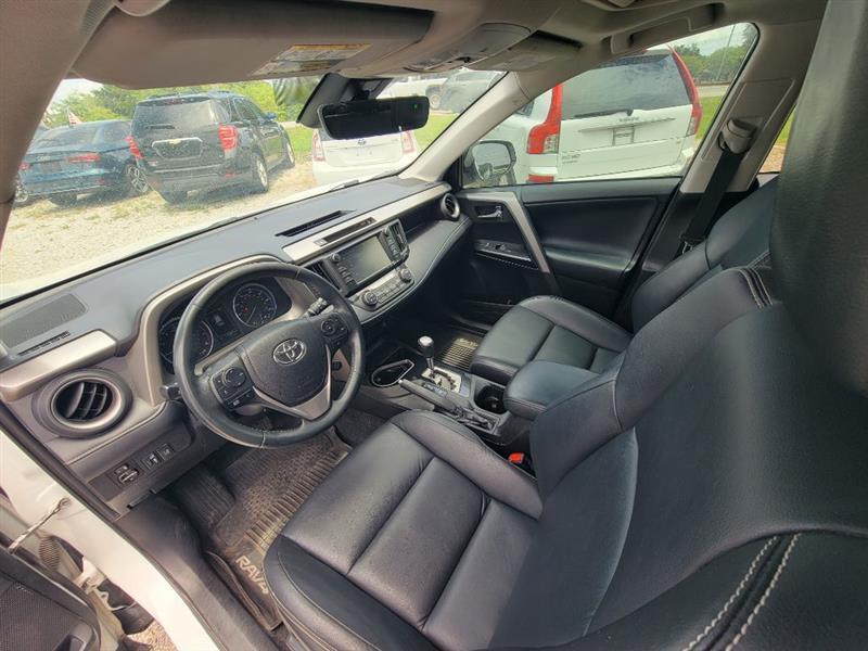 Toyota RAV4 Limited AWD 2017