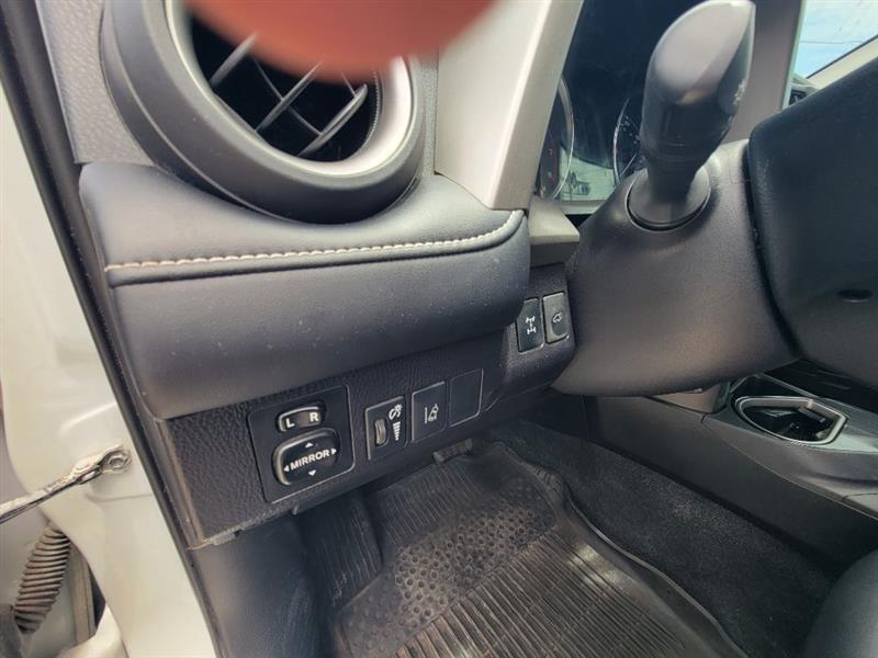Toyota RAV4 Limited AWD 2017