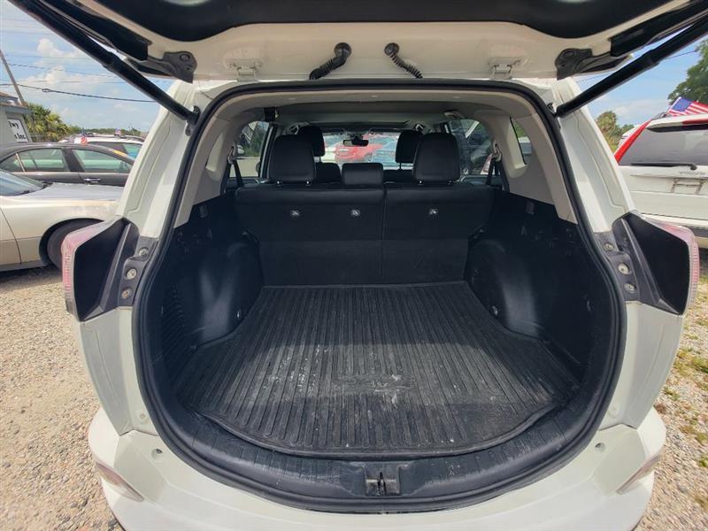 Toyota RAV4 Limited AWD 2017