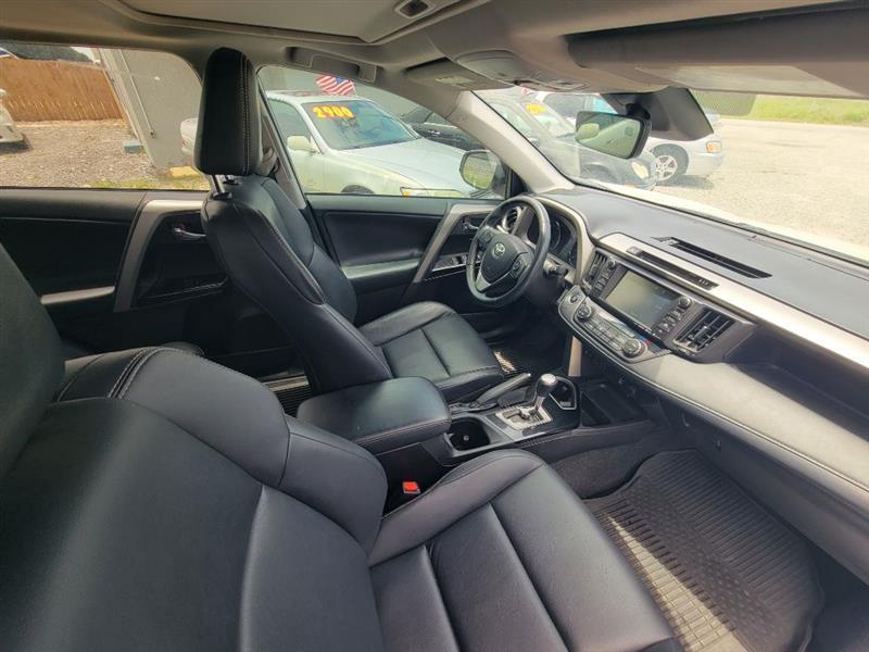 Toyota RAV4 Limited AWD 2017