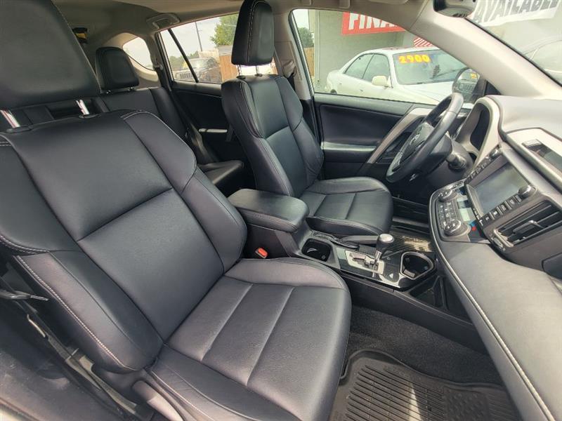 Toyota RAV4 Limited AWD 2017