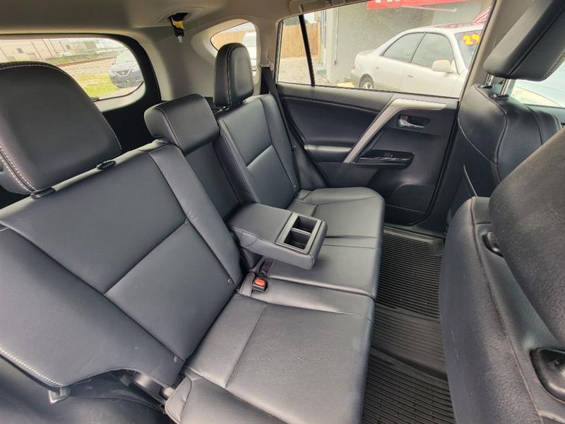 Toyota RAV4 Limited AWD 2017