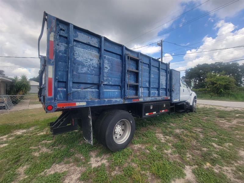 Ford F750  2000