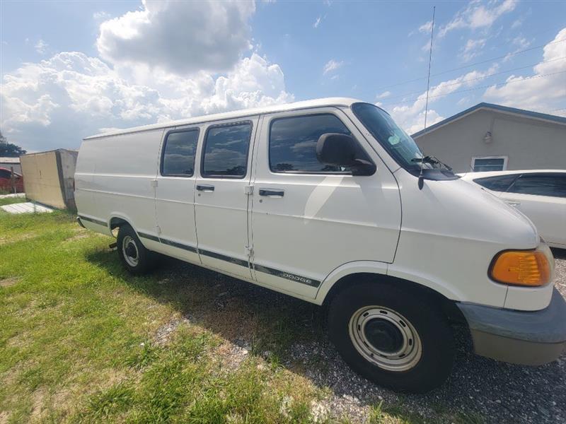 Dodge Ram Van 3500 LWB 2003