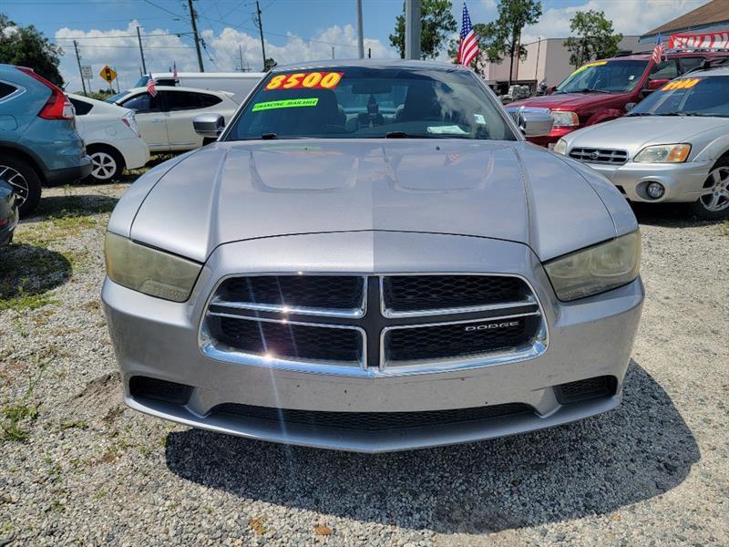 Dodge Charger SE 2011