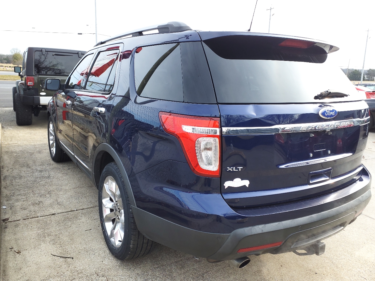Ford Explorer XLT FWD 2011