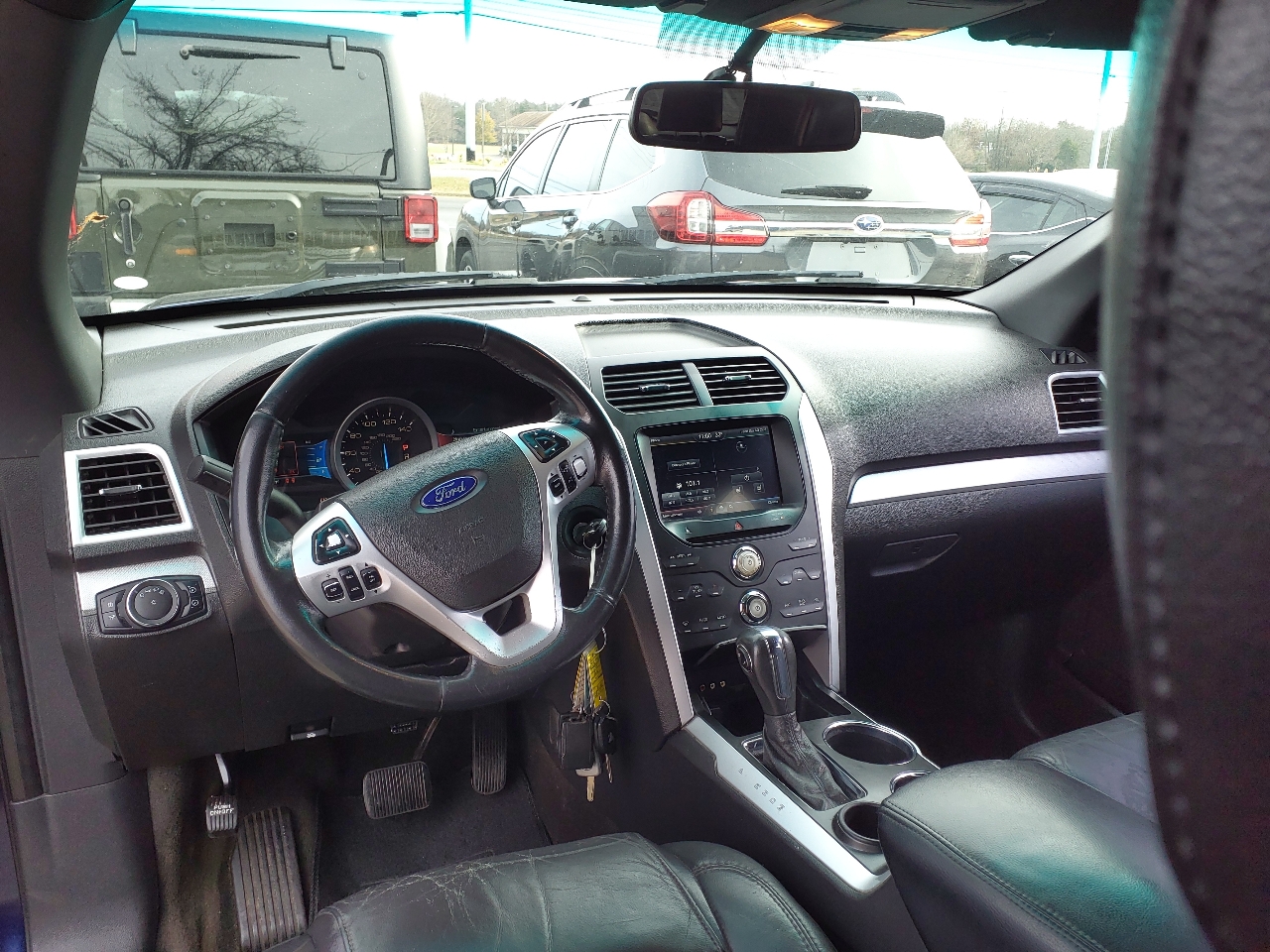 Ford Explorer XLT FWD 2011