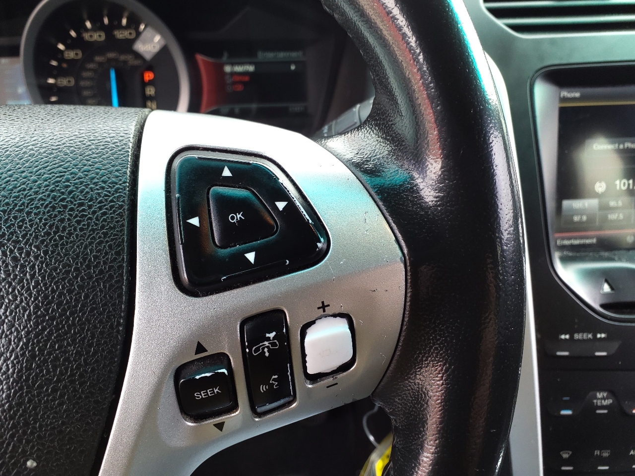 Ford Explorer XLT FWD 2011