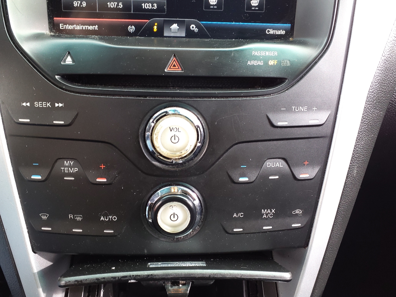 Ford Explorer XLT FWD 2011