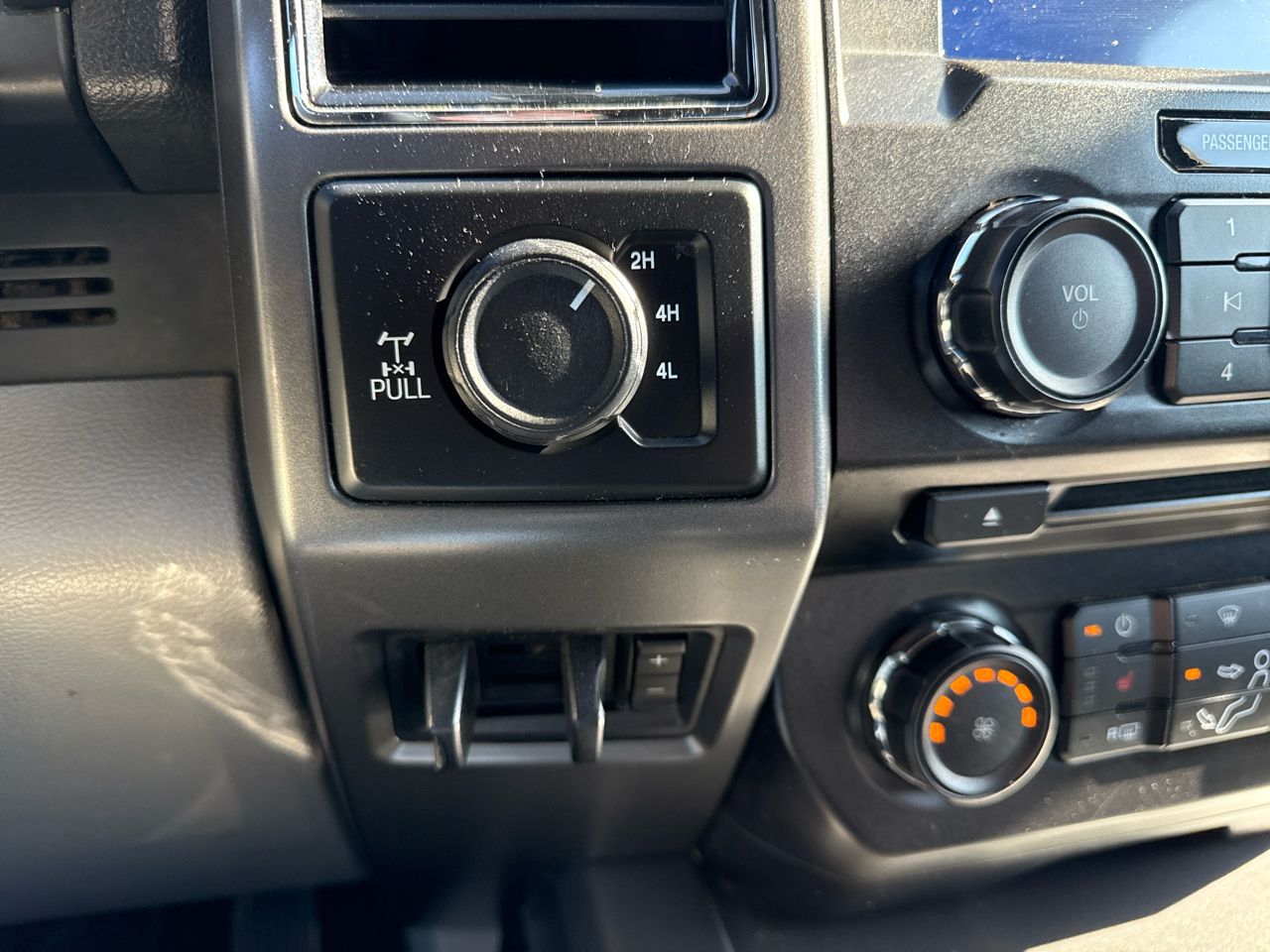 Ford F-250 SD XLT Crew Cab 4WD 2018