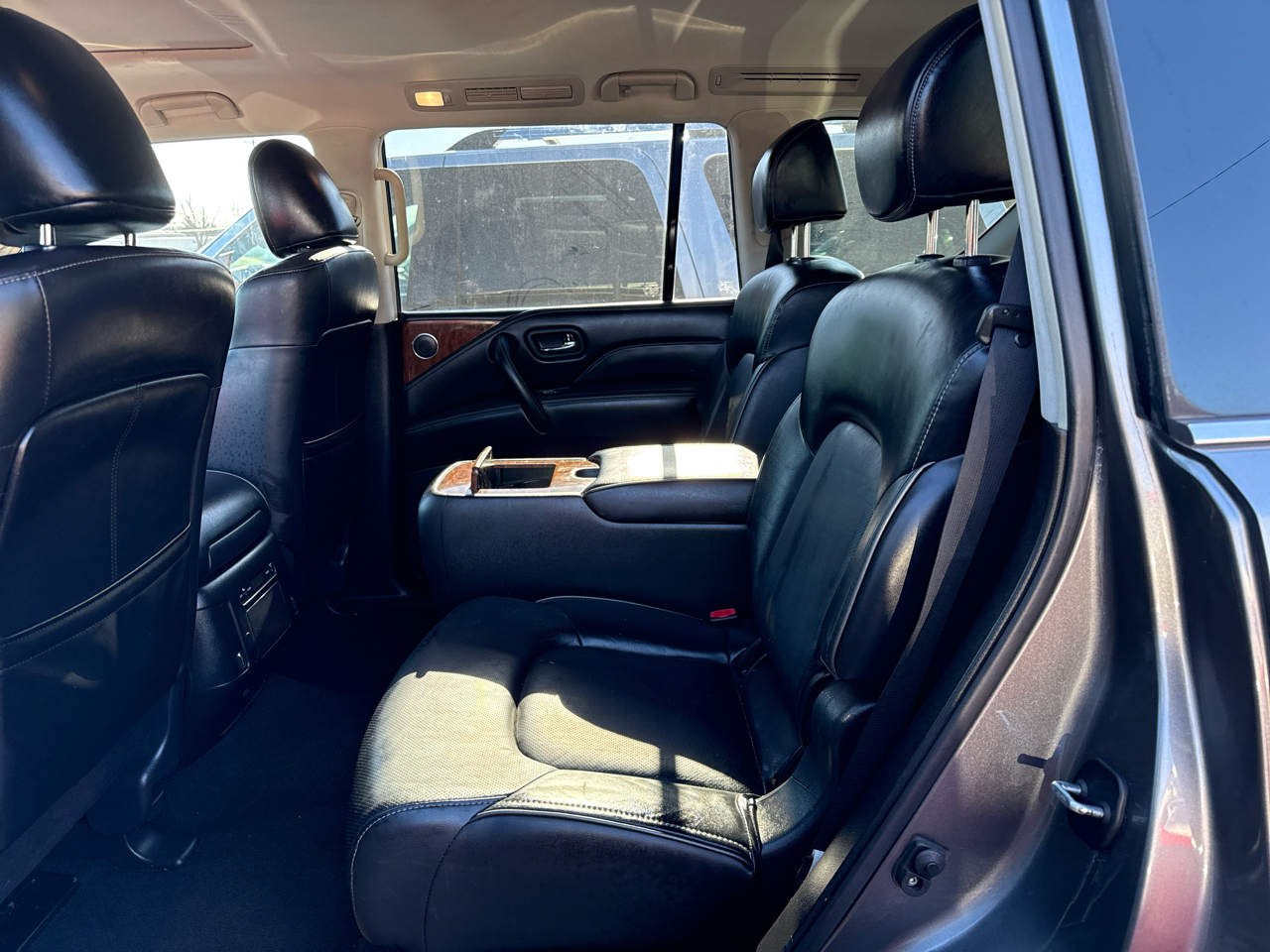 Infiniti QX80 LUXE 2019