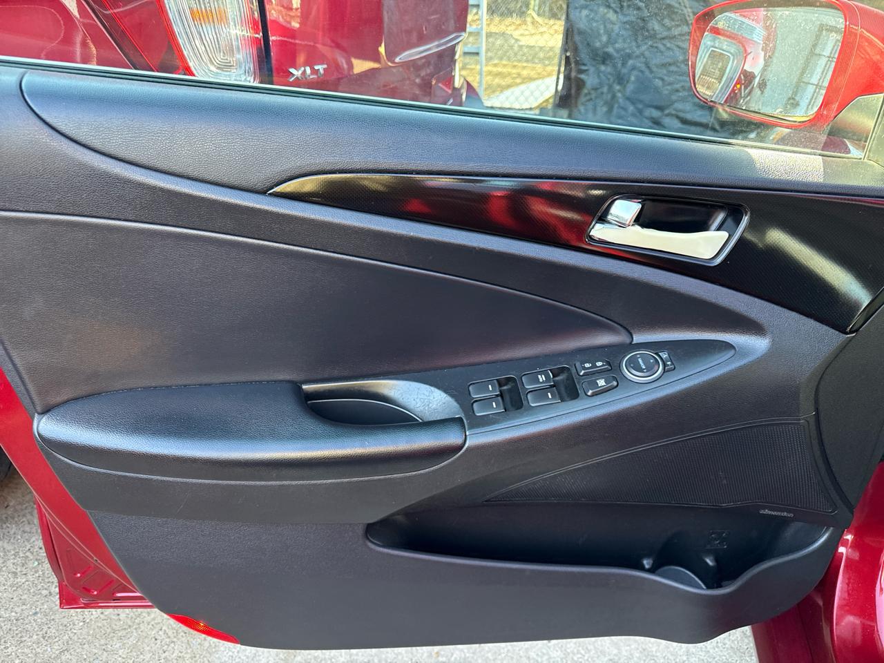 Hyundai Sonata SE 2.0L TGDI 2014