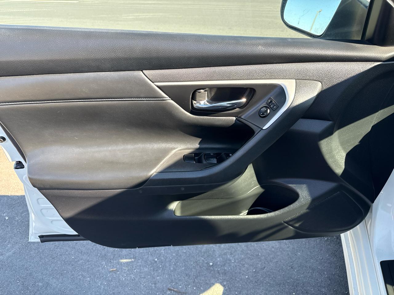 Nissan Altima 2.5 SR 2016