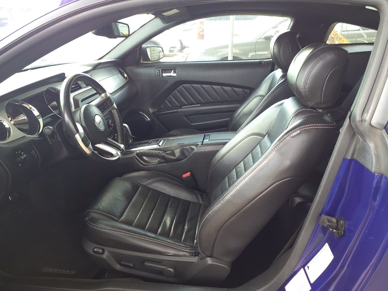 Ford Mustang V6 Coupe 2014