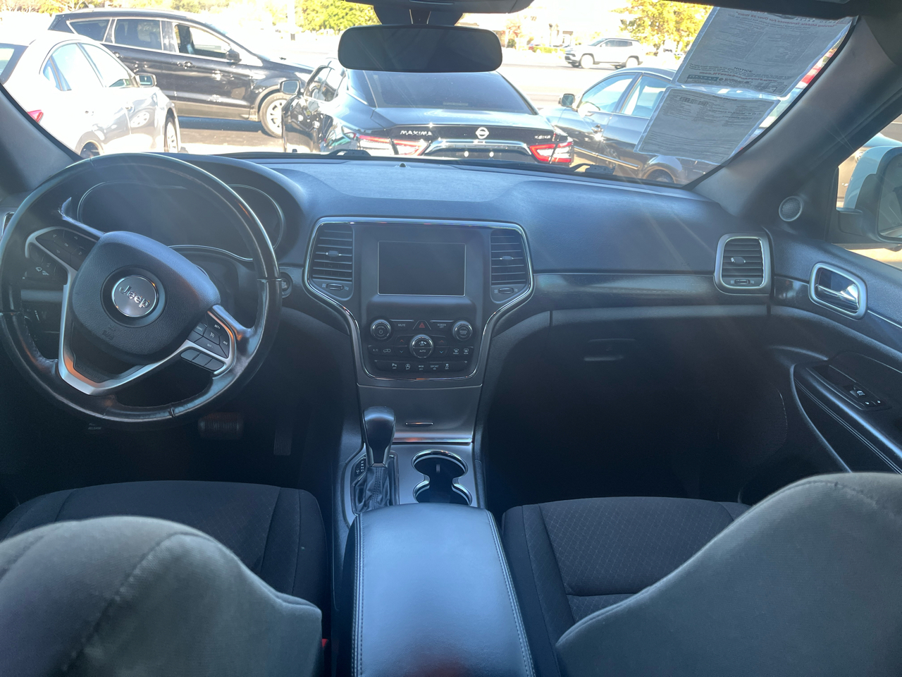 Jeep Grand Cherokee Laredo 4WD 2018