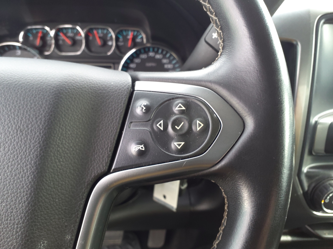 Chevrolet Silverado 1500 2LT Crew Cab Long Box 4WD 2014