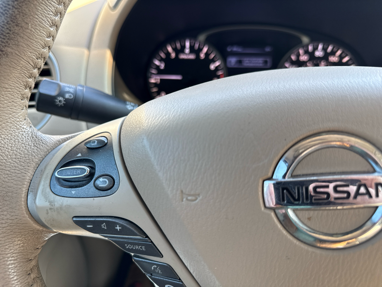 Nissan Pathfinder SL 2WD 2014