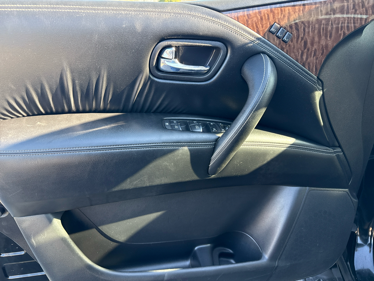 Nissan Armada Platinum 2WD 2020