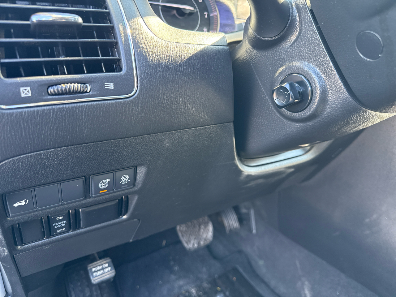 Nissan Armada Platinum 2WD 2020