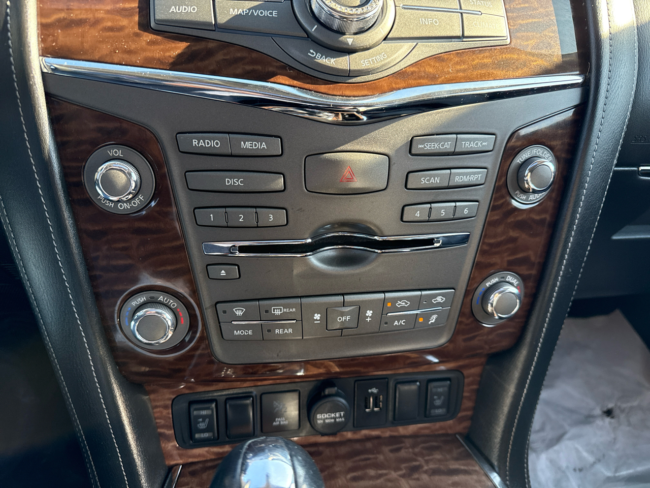 Nissan Armada Platinum 2WD 2020