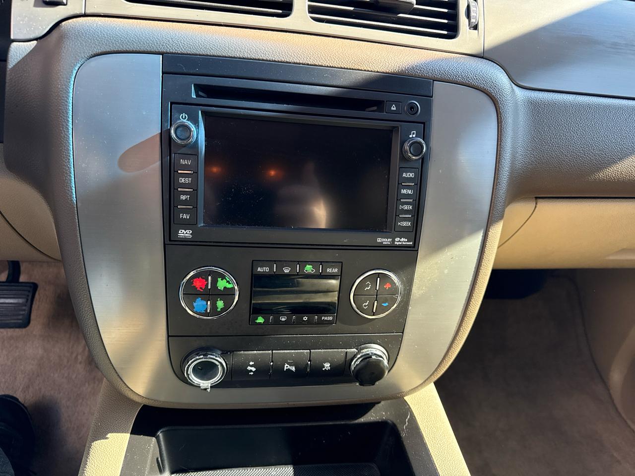 Chevrolet Tahoe LT 4WD 2011