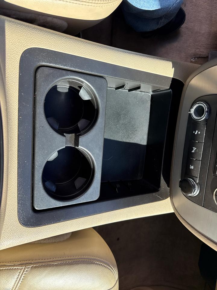 Chevrolet Tahoe LT 4WD 2011