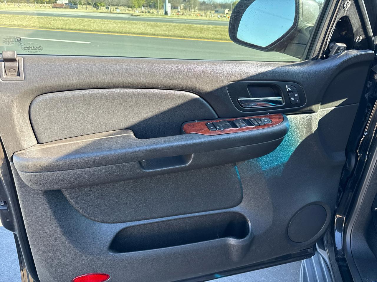 GMC Yukon SLT-1 2WD 2009