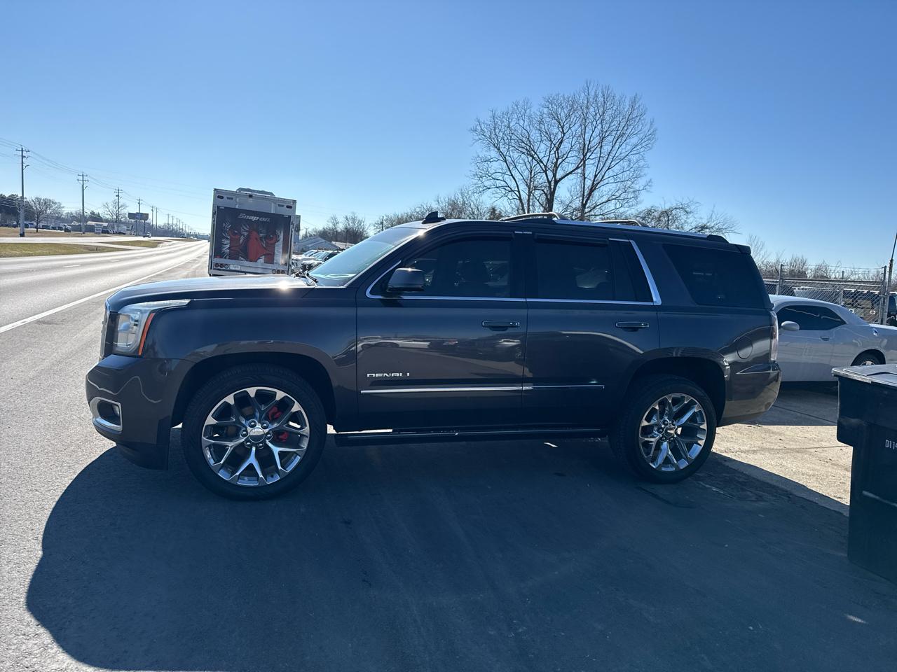 GMC Yukon Denali 4WD 2017