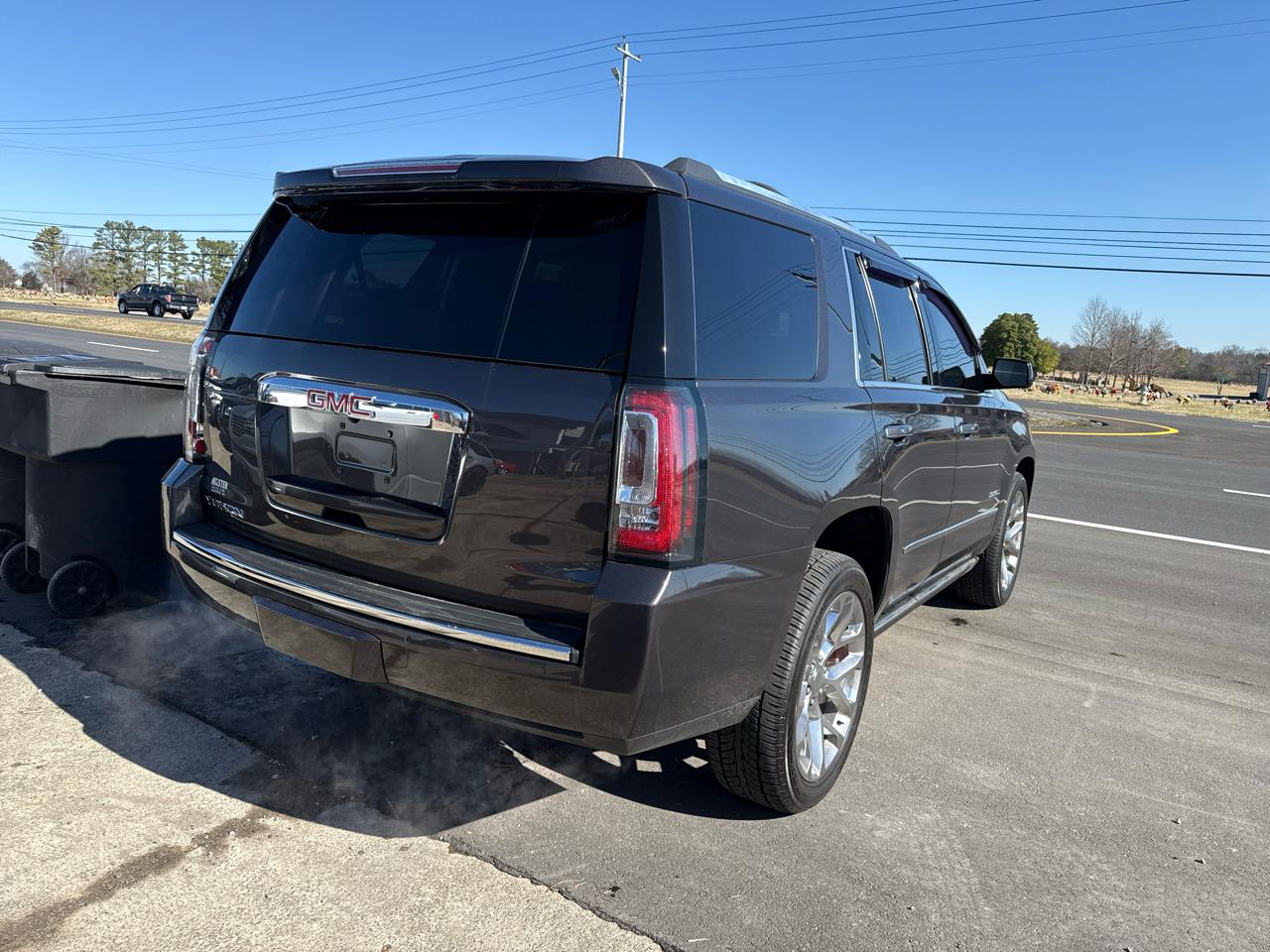 GMC Yukon Denali 4WD 2017