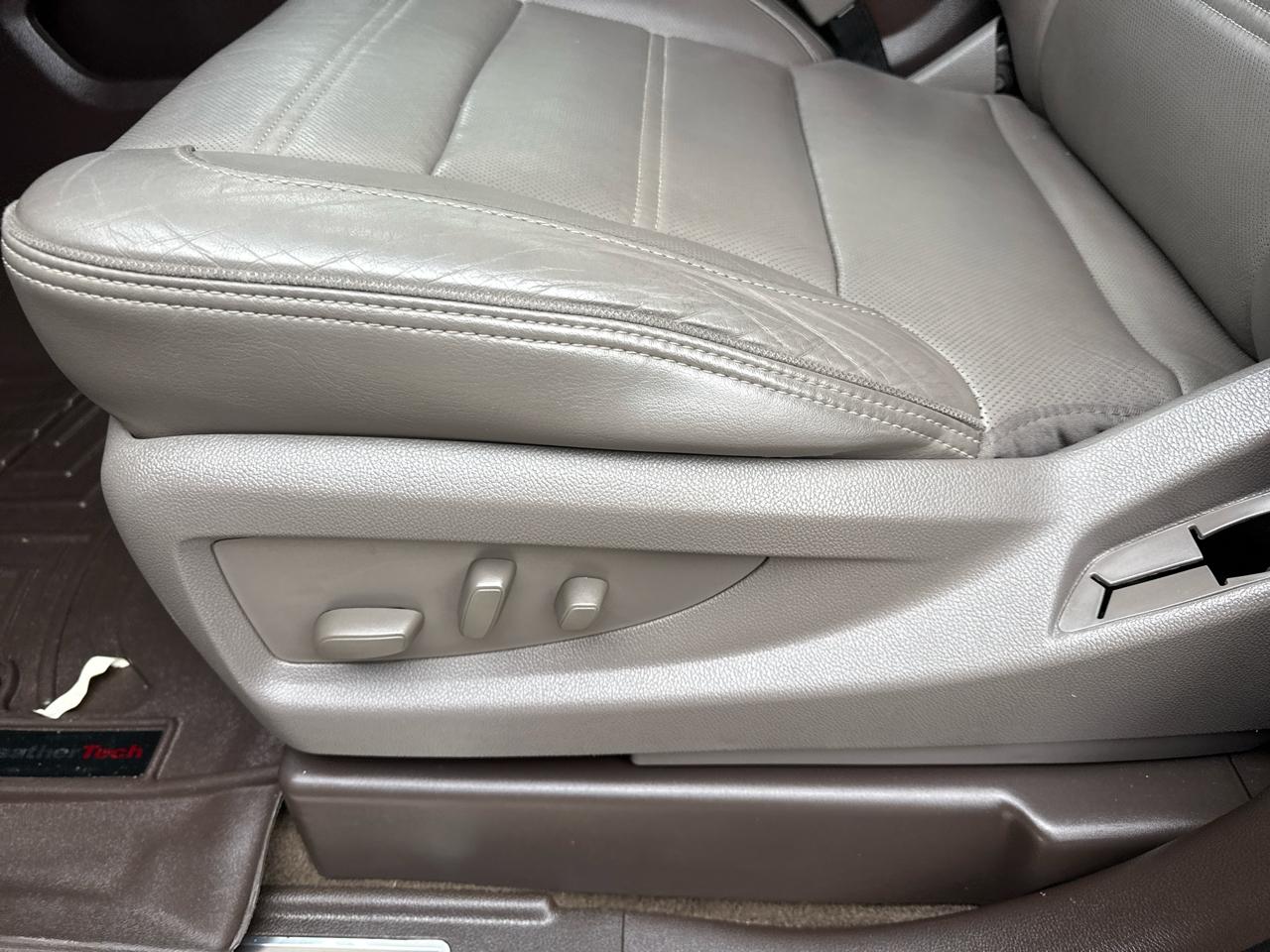 GMC Yukon Denali 4WD 2017