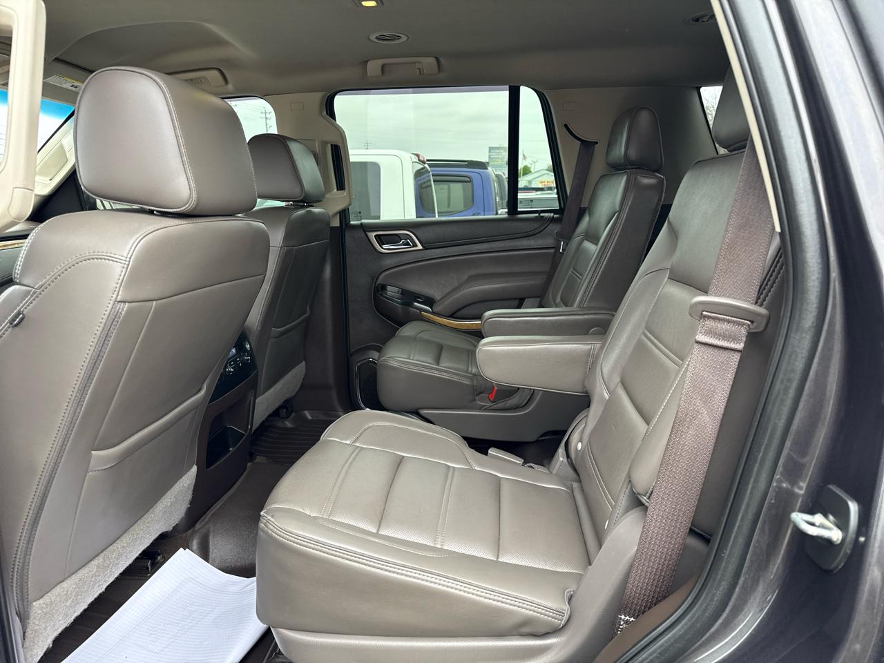 GMC Yukon Denali 4WD 2017