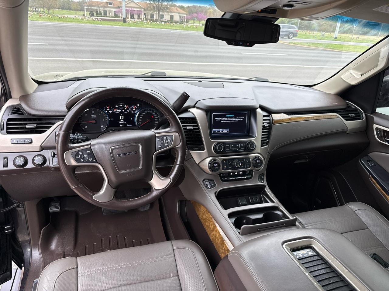 GMC Yukon Denali 4WD 2017