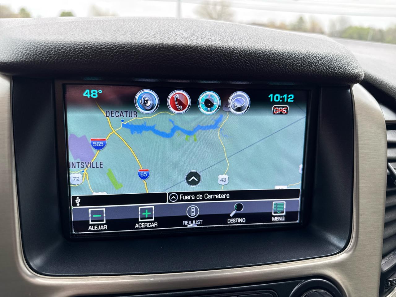 GMC Yukon Denali 4WD 2017