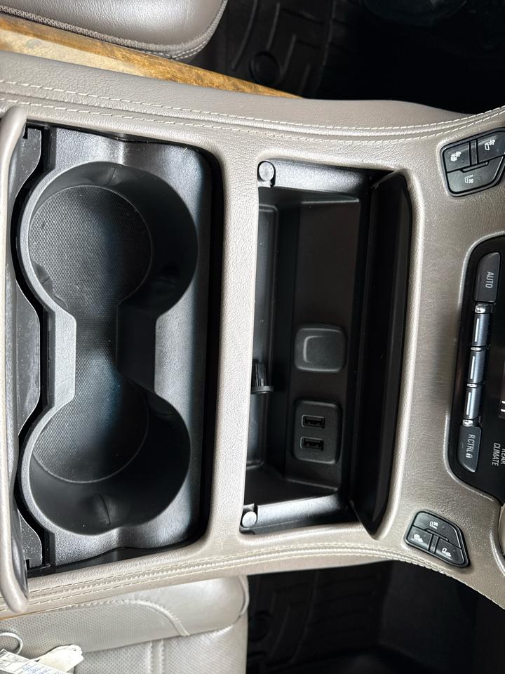 GMC Yukon Denali 4WD 2017