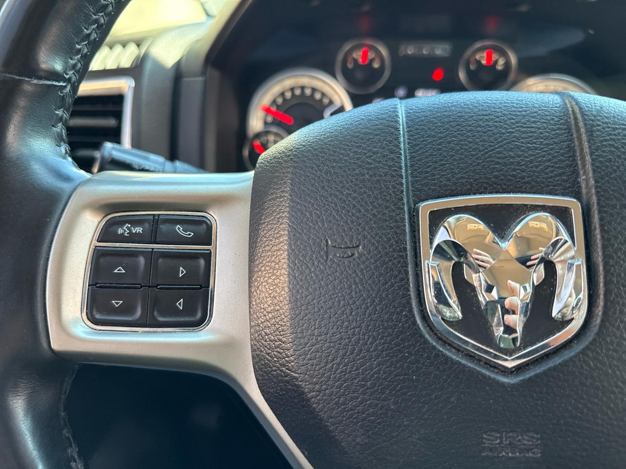 RAM 1500 Laramie Crew Cab SWB 2WD 2017