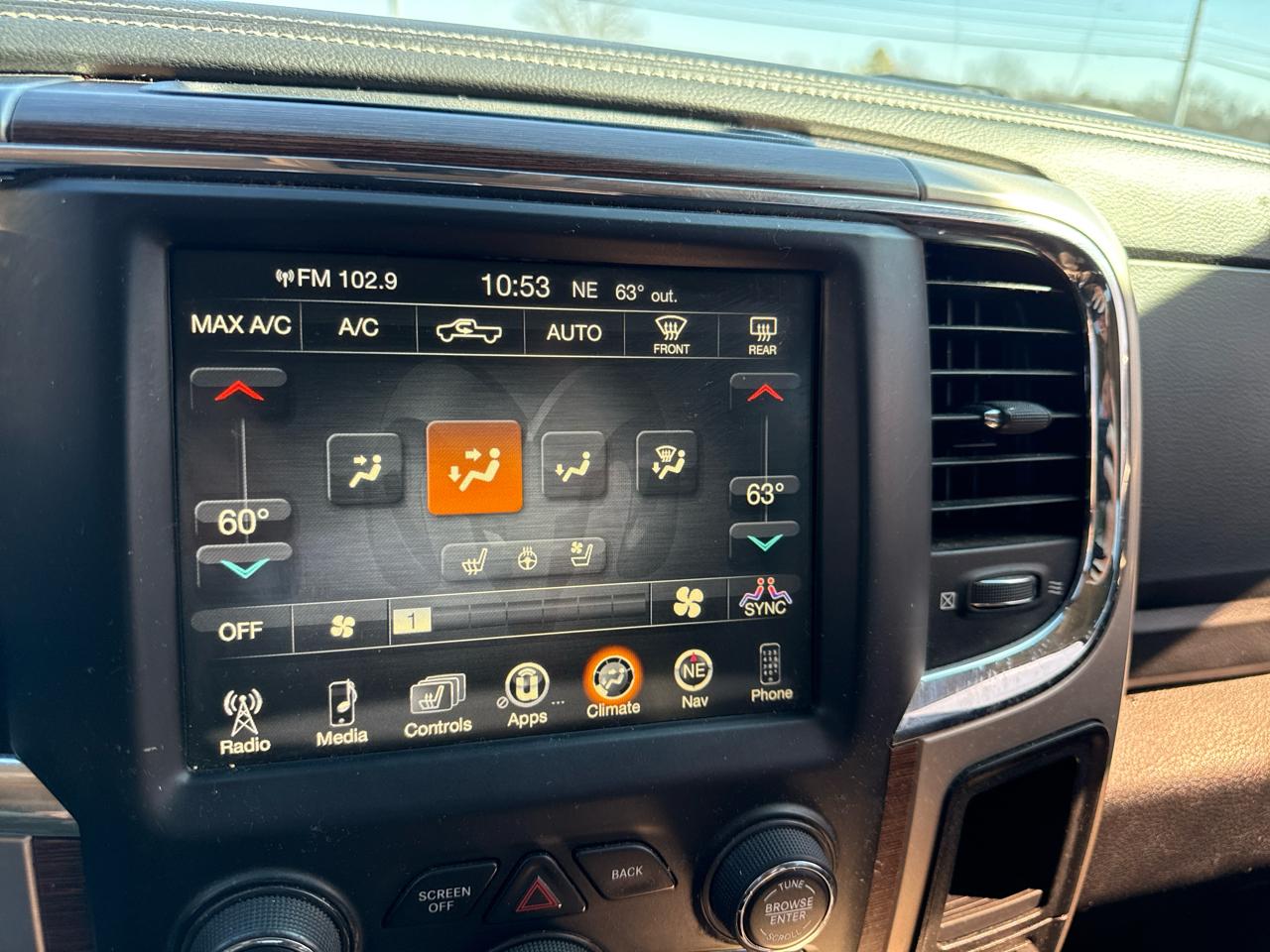 RAM 1500 Laramie Crew Cab SWB 2WD 2017