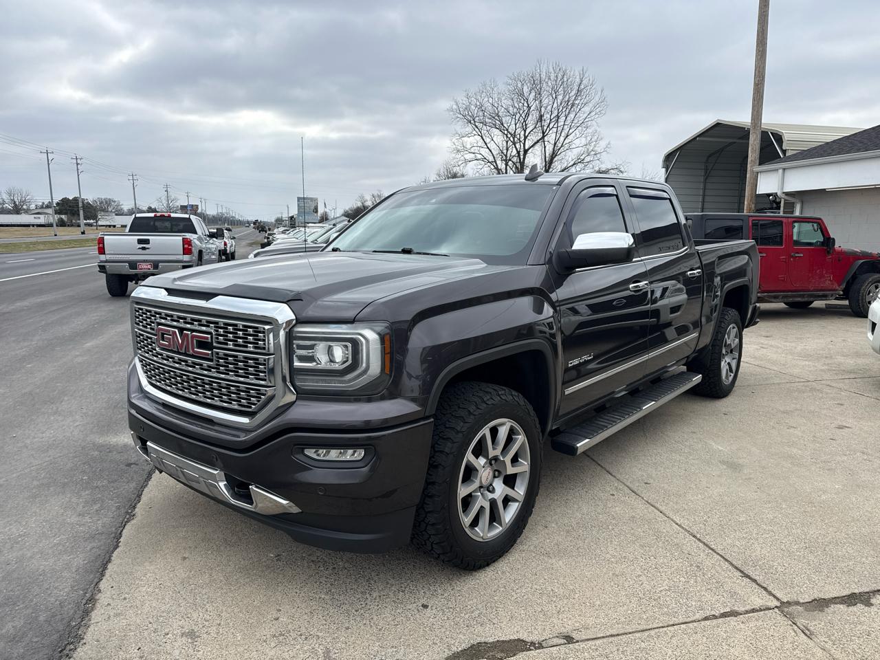 GMC Sierra 1500 Denali Crew Cab Long Box 4WD 2016