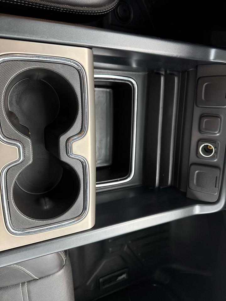 GMC Sierra 1500 Denali Crew Cab Long Box 4WD 2016