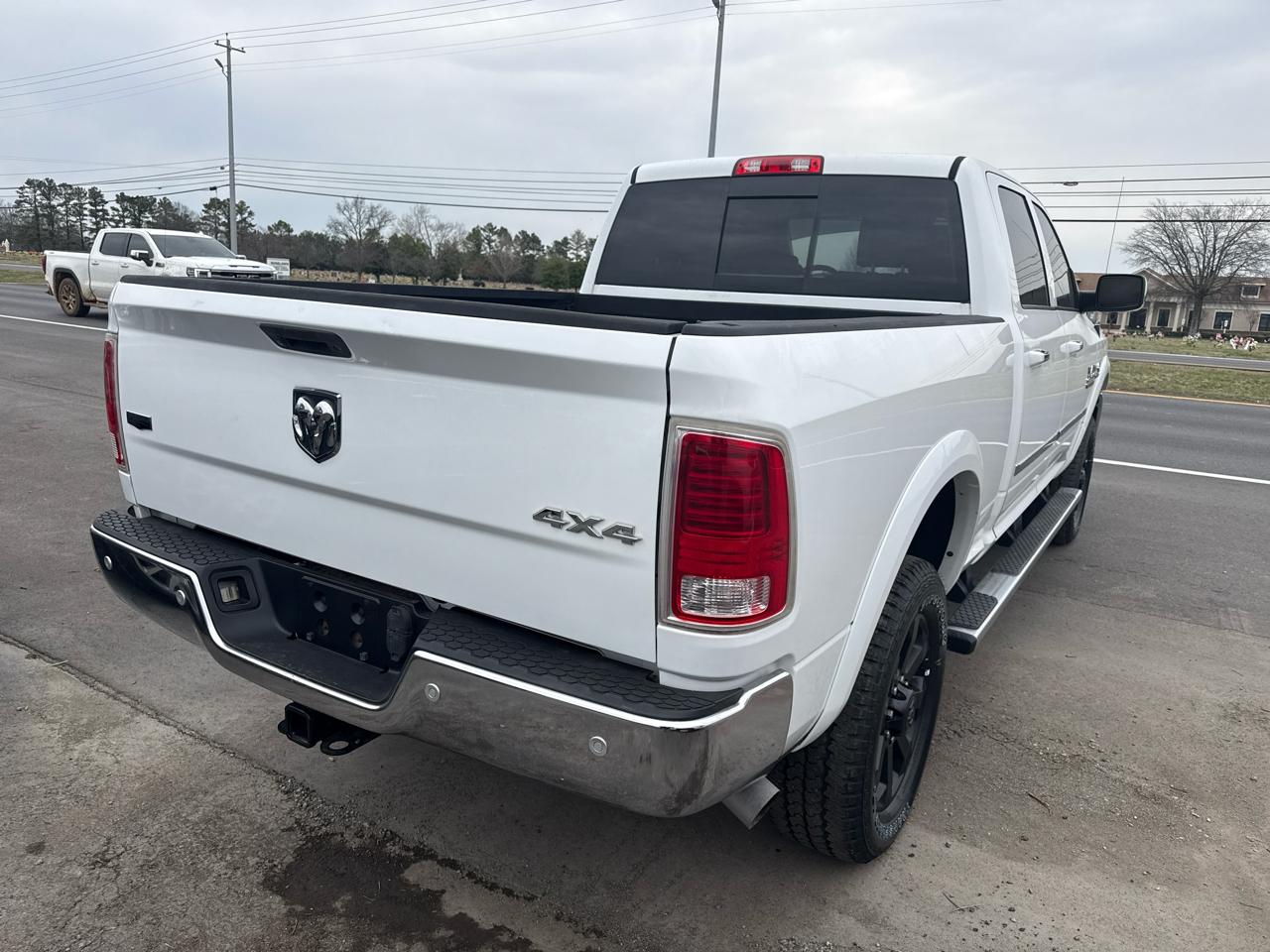 RAM 2500 Laramie Crew Cab SWB 4WD 2016